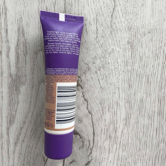 Rimmel London Makeup | Natural Beige Stay Matte Foundation - Picture 3 of 3